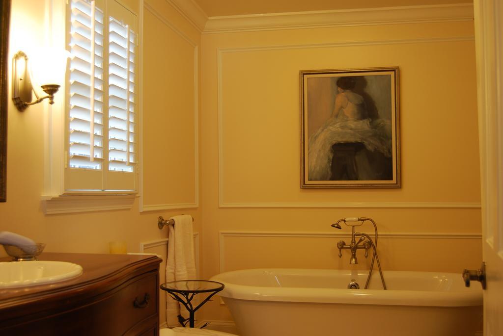 The Cottage Bed & Breakfast In Decatur Ga 외부 사진
